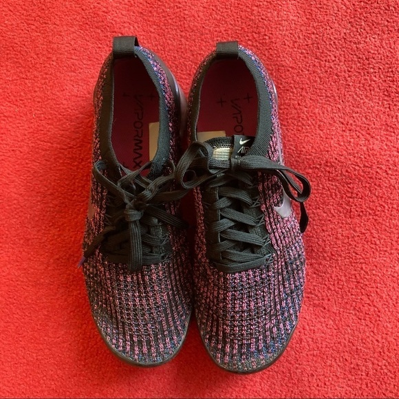 NIKE Air  Sz 8 VaporMax Flyknit 3 Throwback Future Sneakers - Picture 2 of 11